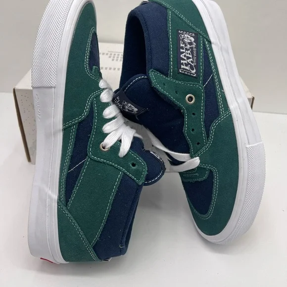 Vans Men’s Skate Half Cab
Tartan Blue/Green
VN0A2Z34BLG Sneakers - Picture 15 of 16